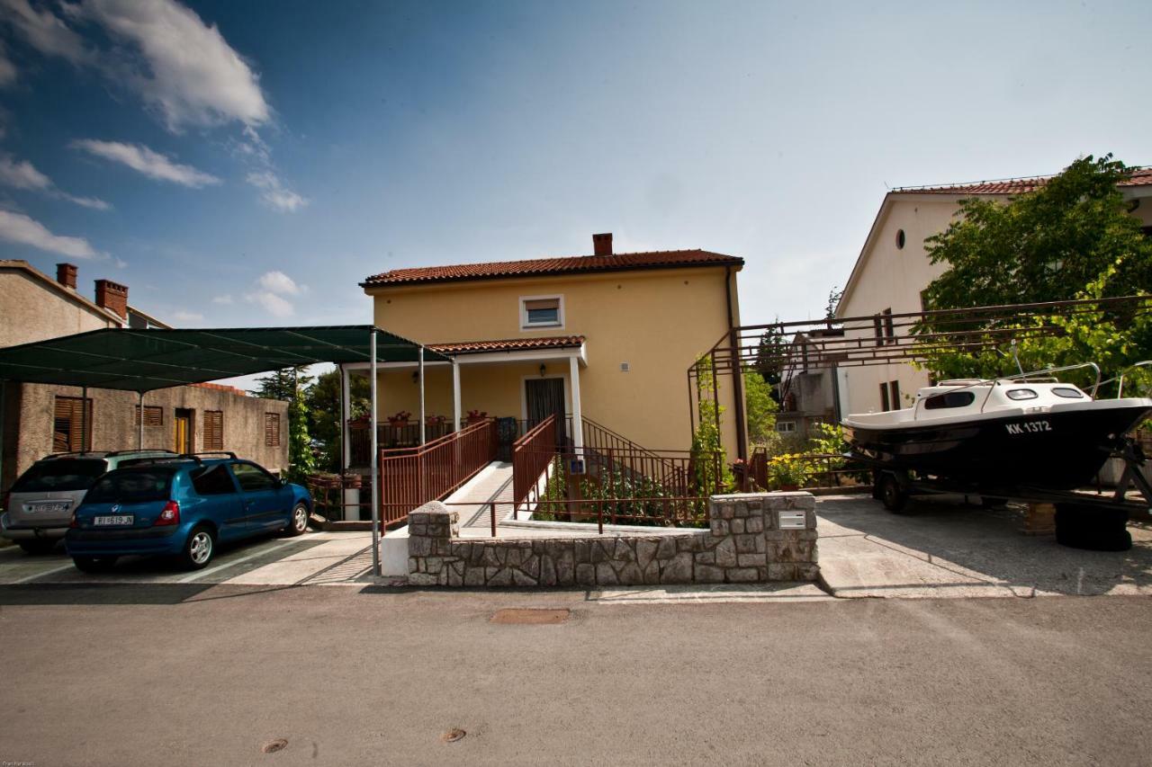 Apartments Topic & Krk Central Location Krk Town Exterior foto